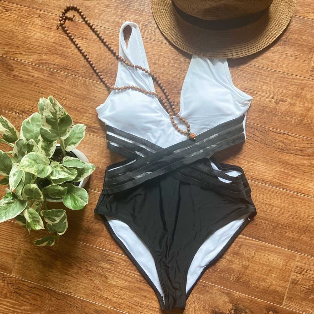 Cut Out One Piece Swimsuit